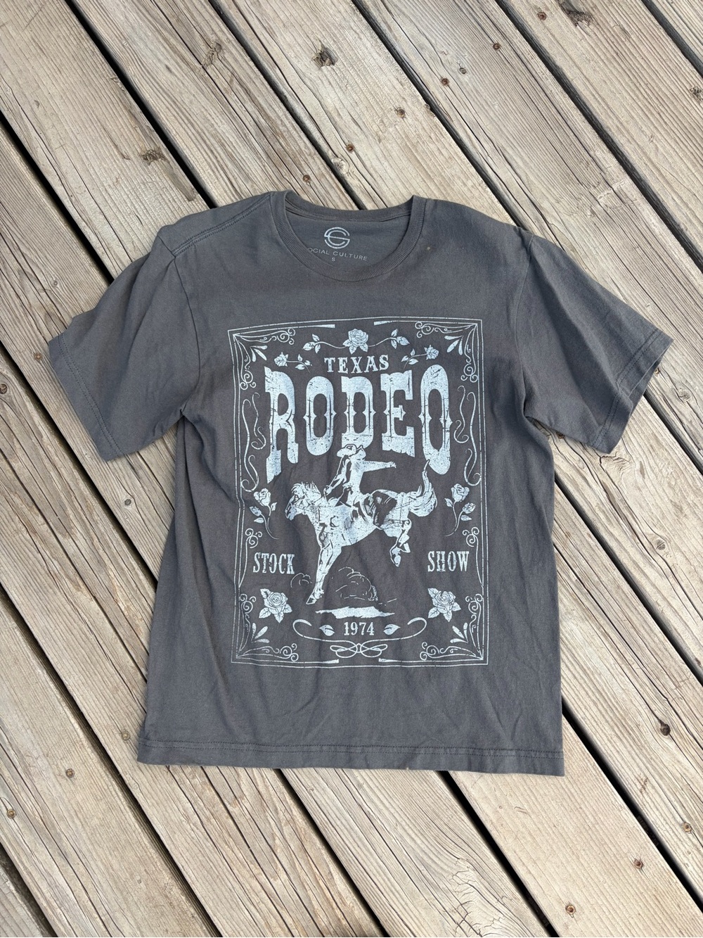 Women’s Texas Rodeo Graphic Tee - Gray